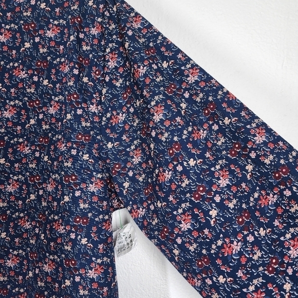 EXPRESS BUTTON FRONT FLORAL SHIRT - Picture 3 of 5